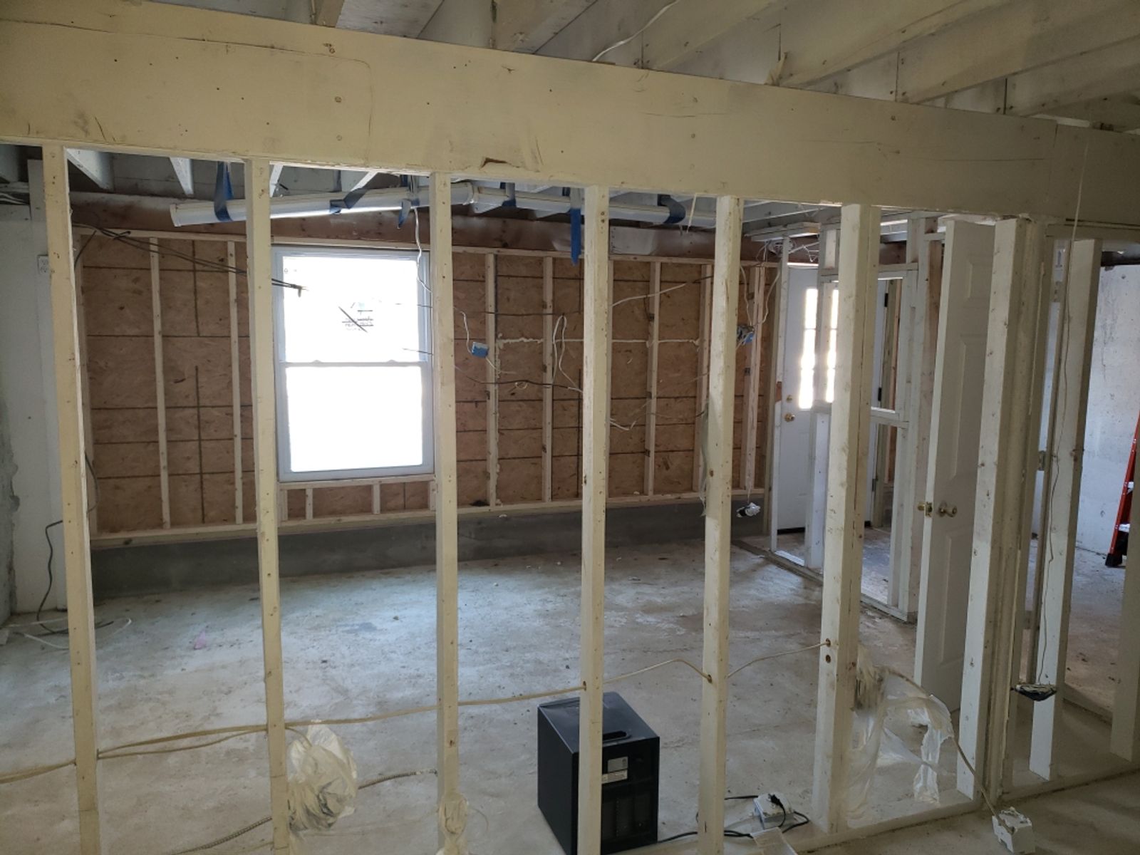 Photo 10 of 29 Crystal Ave