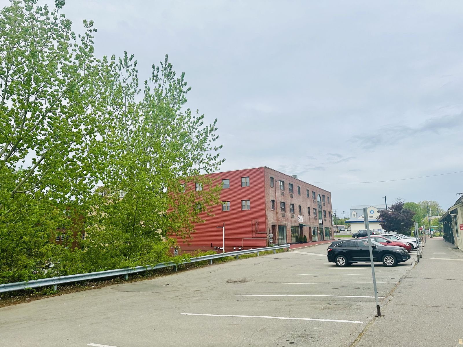 Photo 14 of 6 W Broadway 