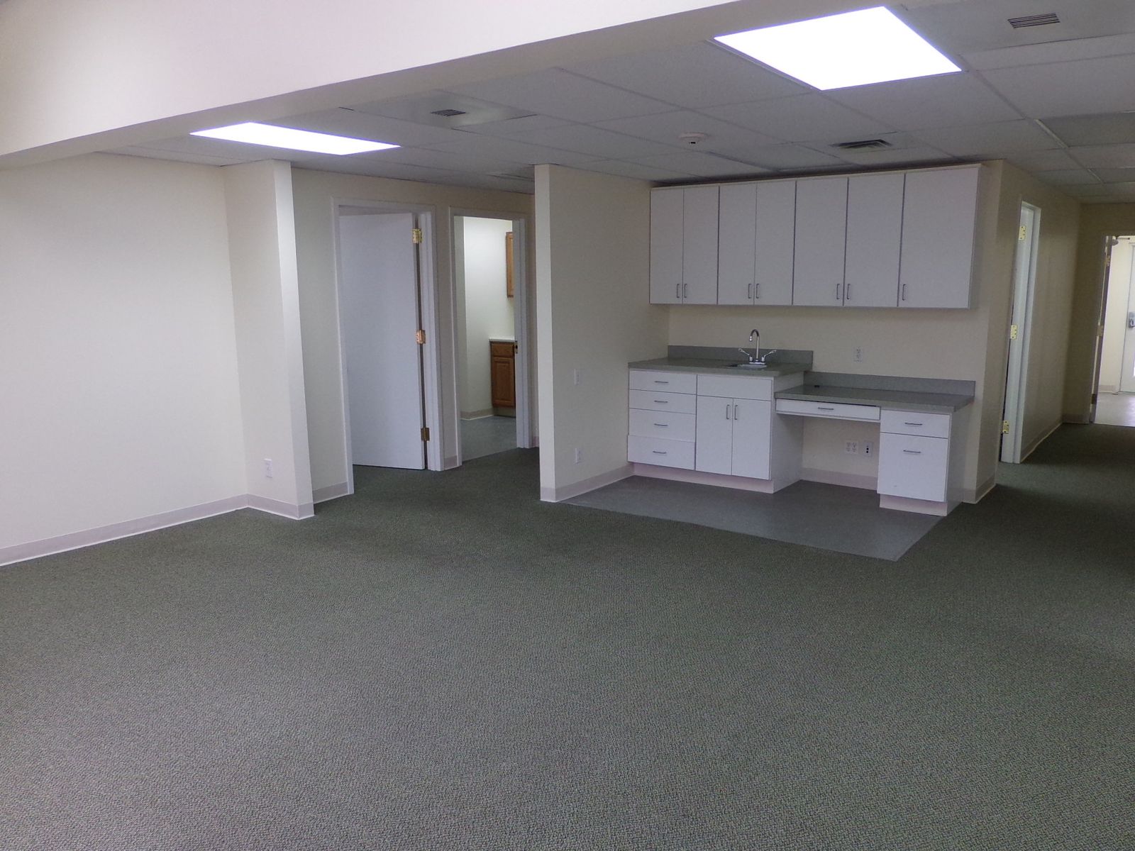 Photo 151 of 401 Gilford Ave, Unit: 122