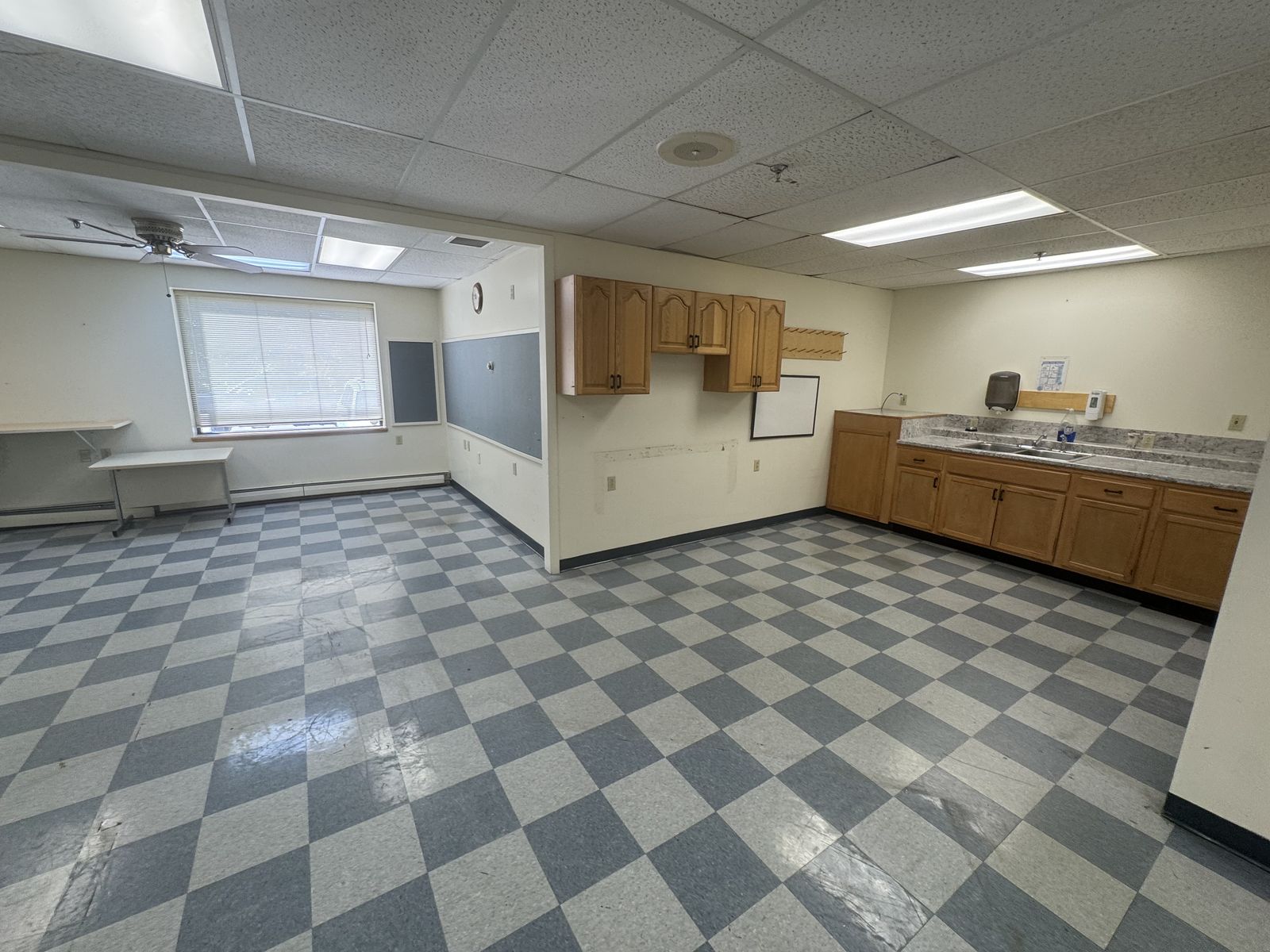 Photo 5 of 262 Harlow St