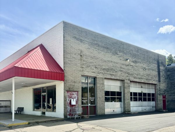 1247 Main Street