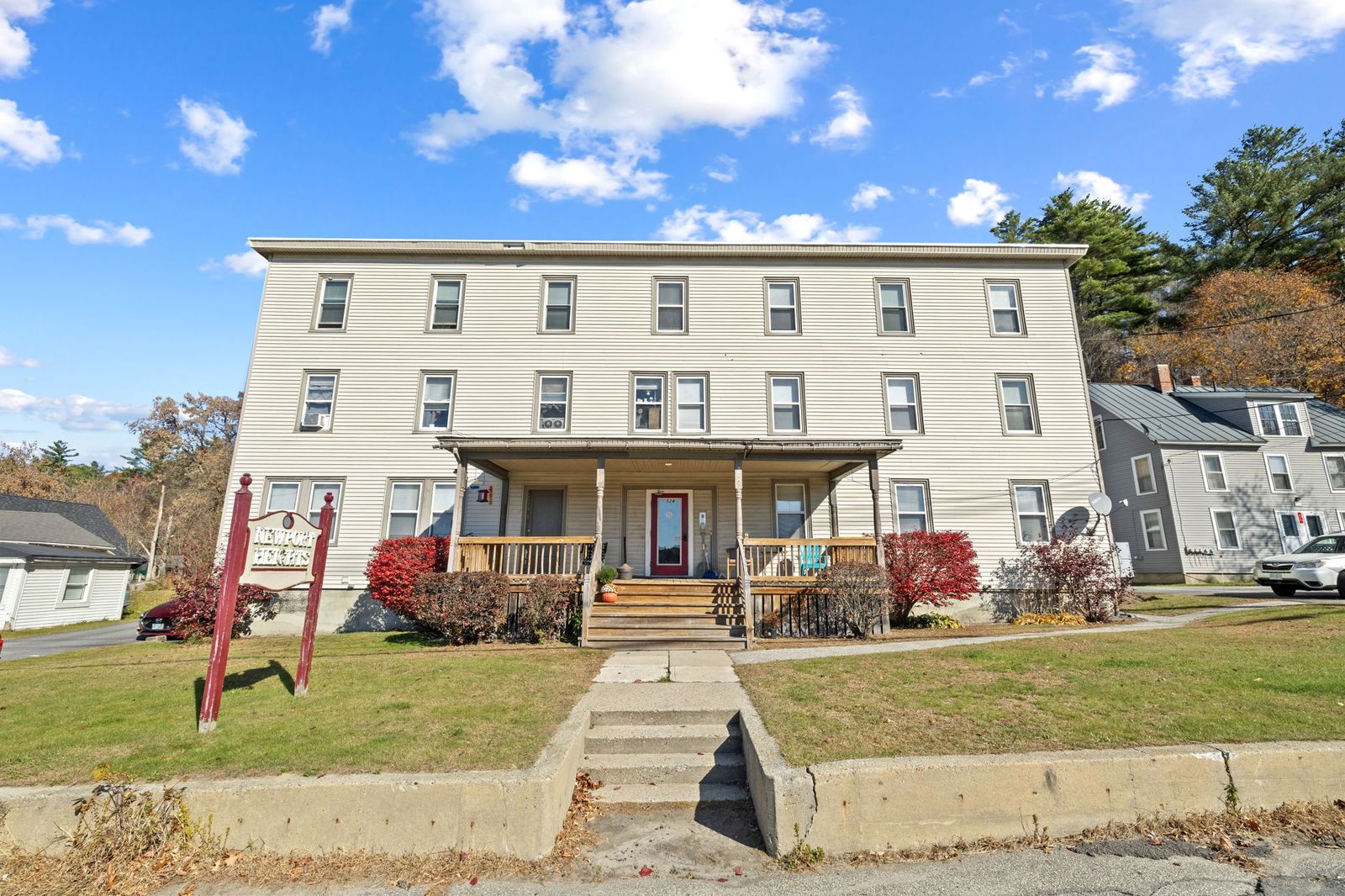 Photo 1 of 524 Sunapee St