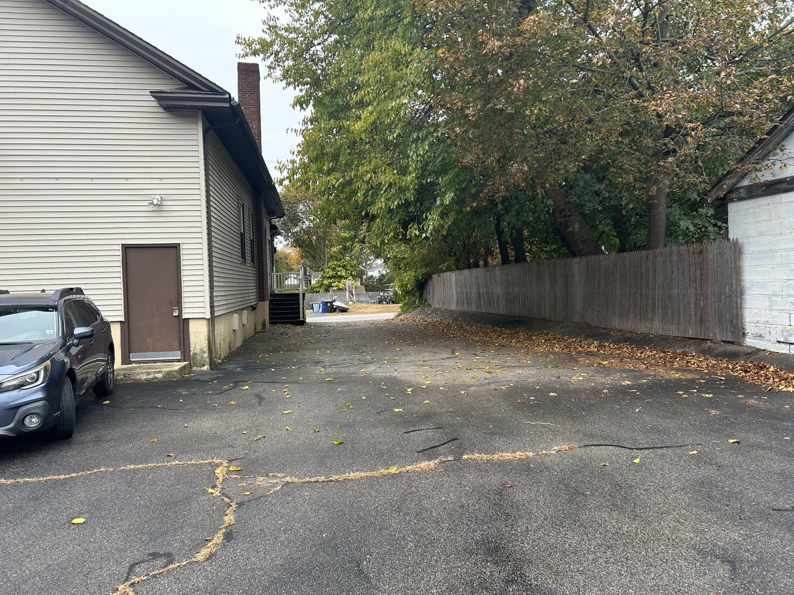Photo 2 of 50 Crescent View Ave