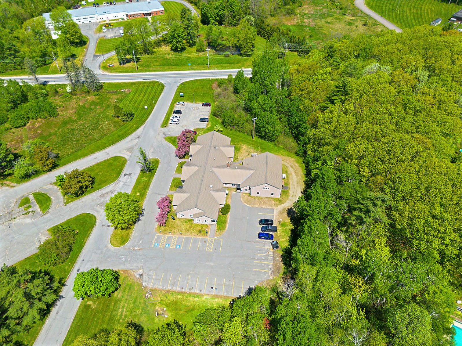 Photo 15 of 24 Chase Ave
