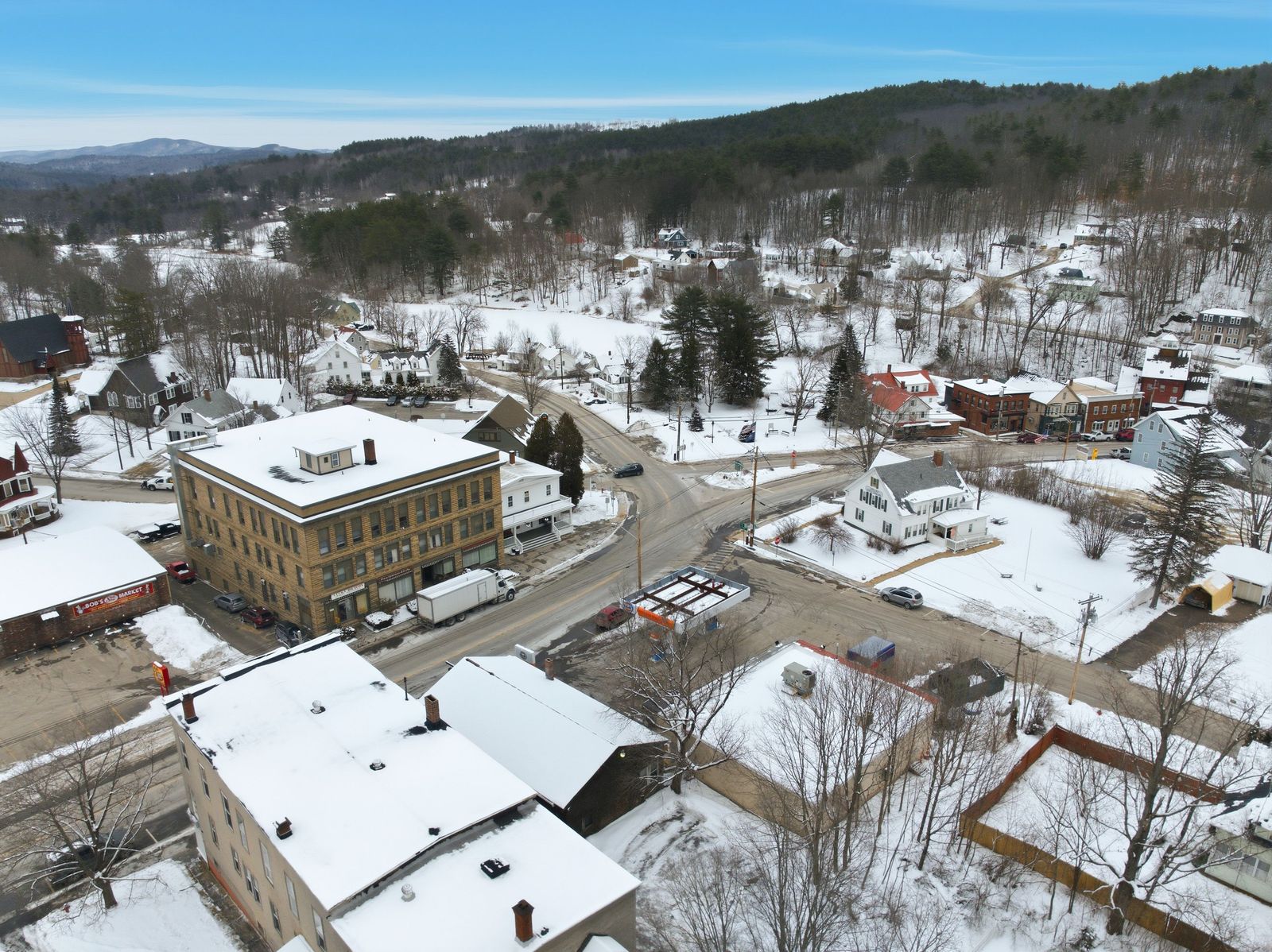 Photo 8 of 47 Main Street