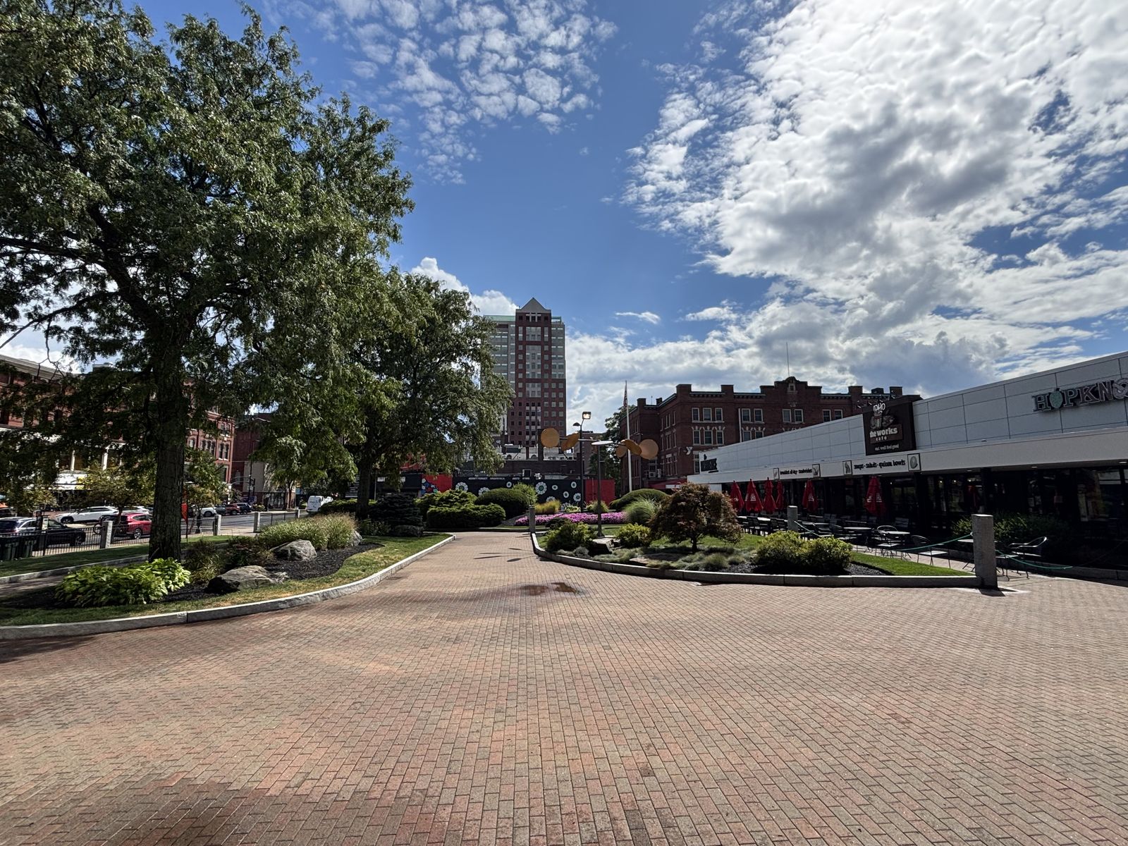 Photo 8 of 1000 Elm Street