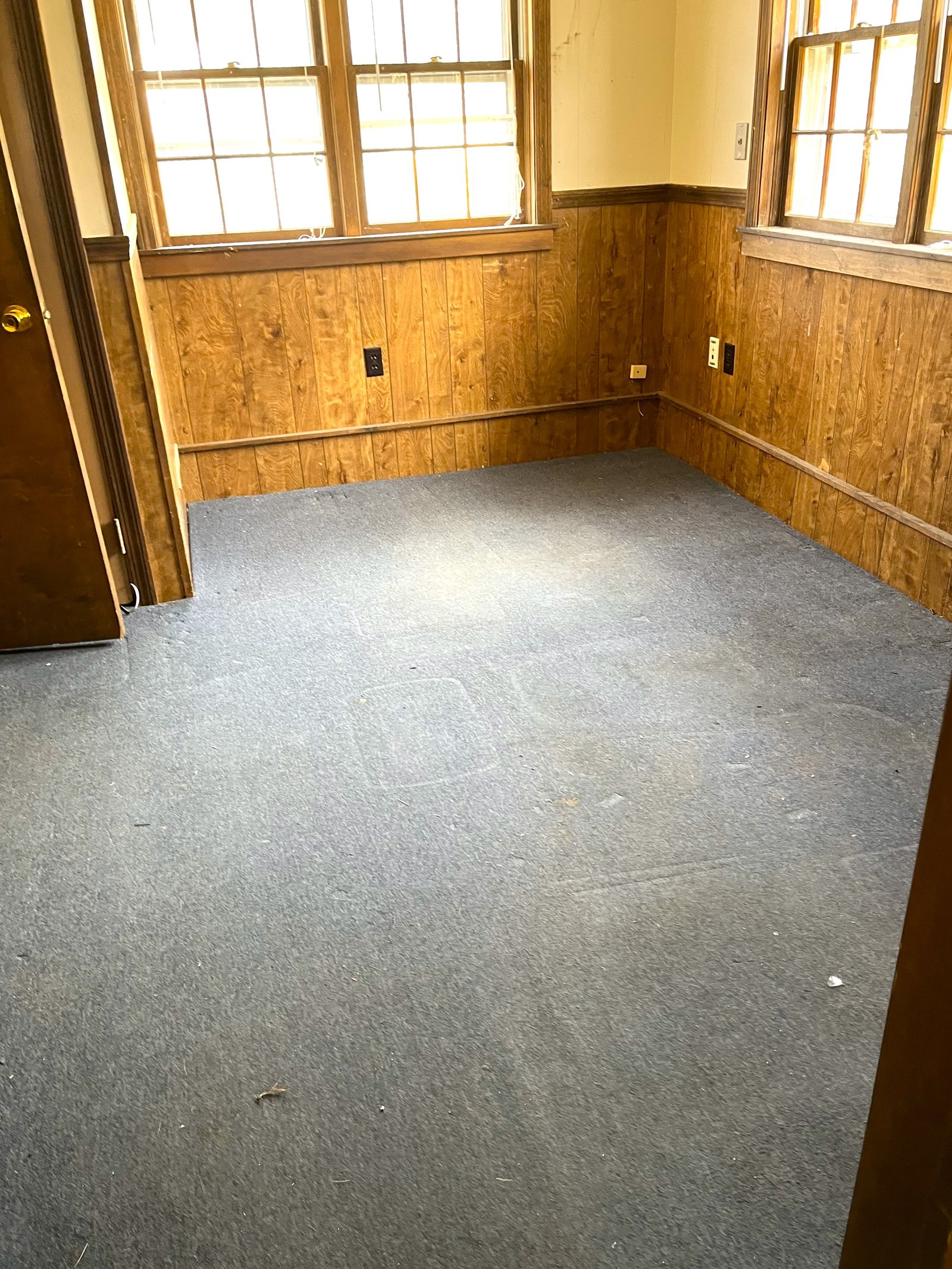 Photo 4 of 22 Huckins Rd