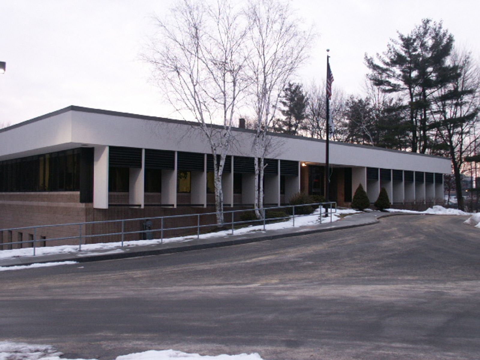 Photo 8 of 6 Manor Pkwy