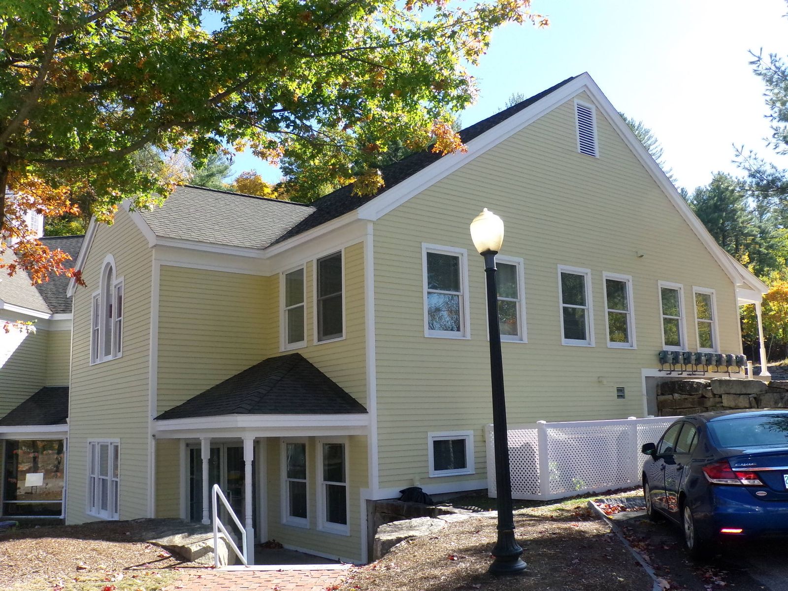 Photo 139 of 401 Gilford Ave, Unit: 122