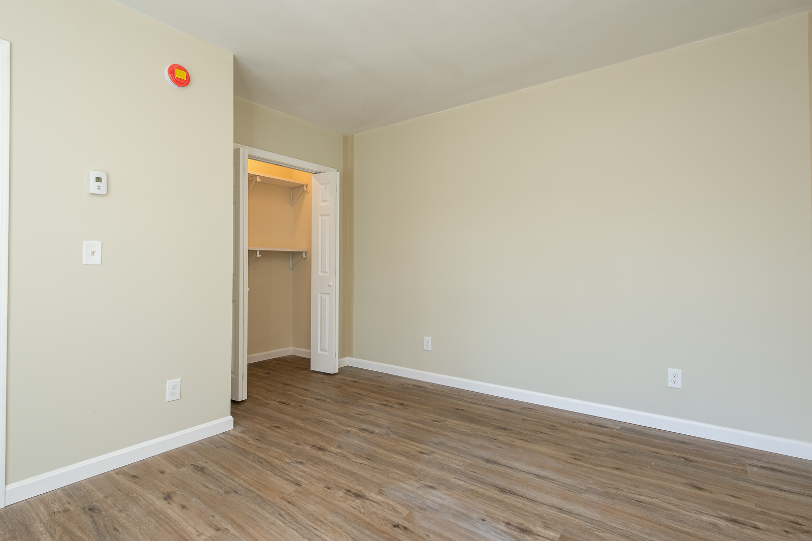 Photo 5 of 31 Drummond St