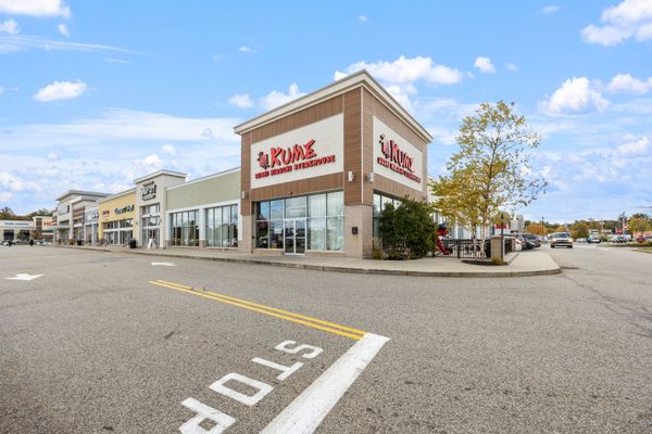 570 Lafayette Road (Seabrook Crossing)