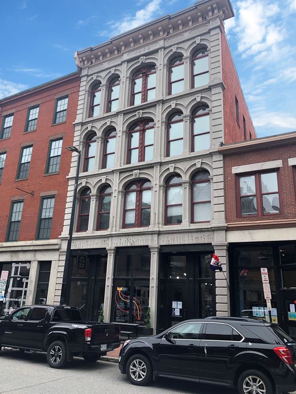 22 Free Street
