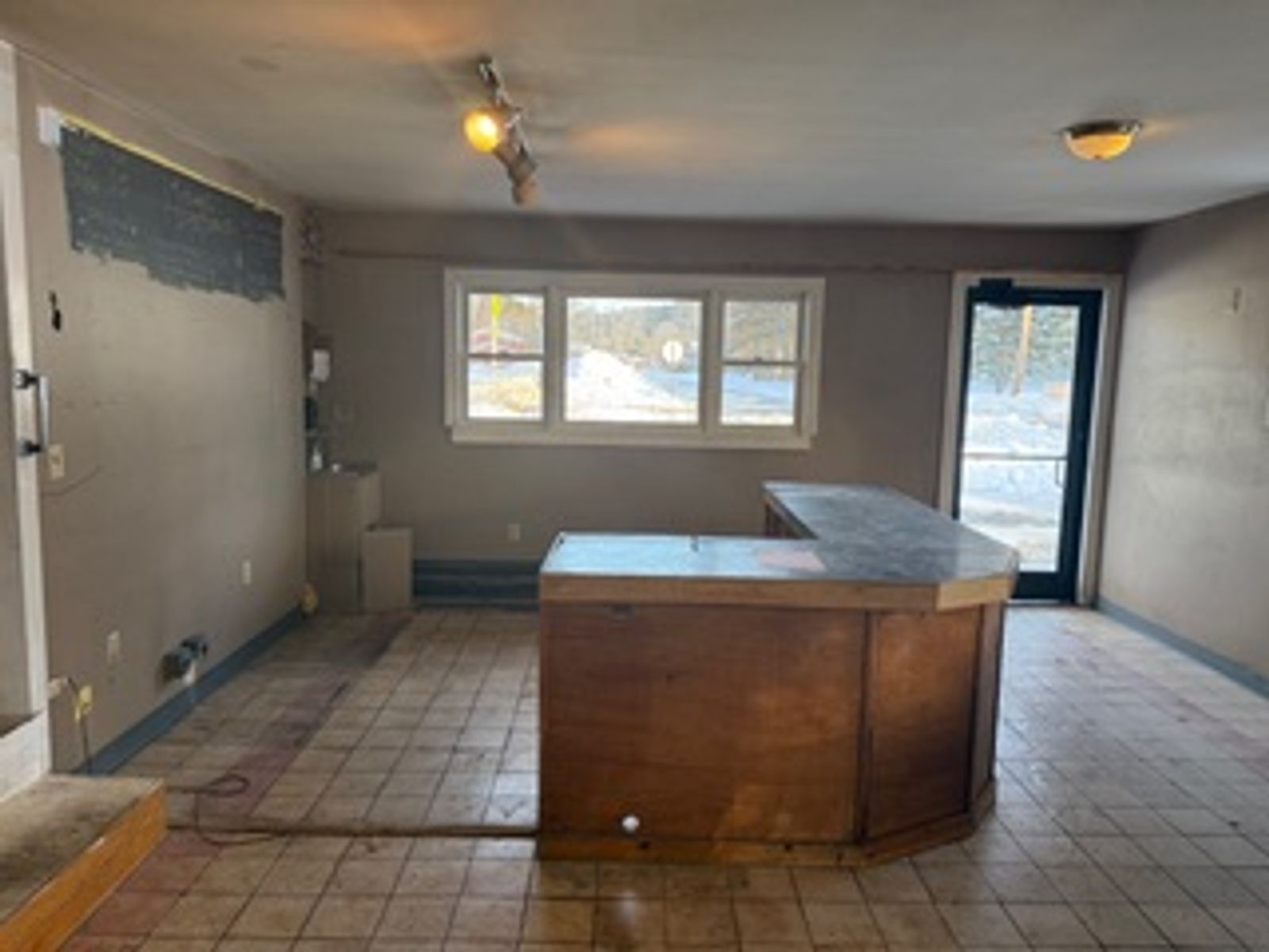Photo 5 of 62 Lyme Rd