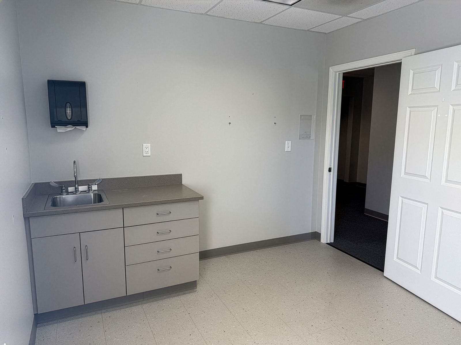 Photo 5 of 875 Greenland Rd Bldg C Unit 8