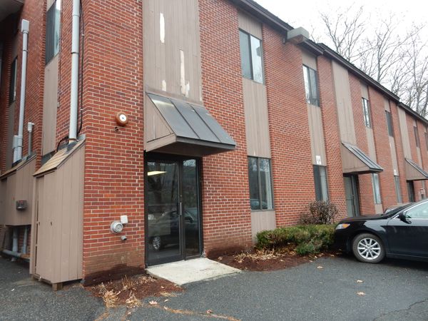 31 Old Etna Rd