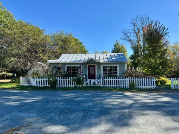 3052 US Route 5 North