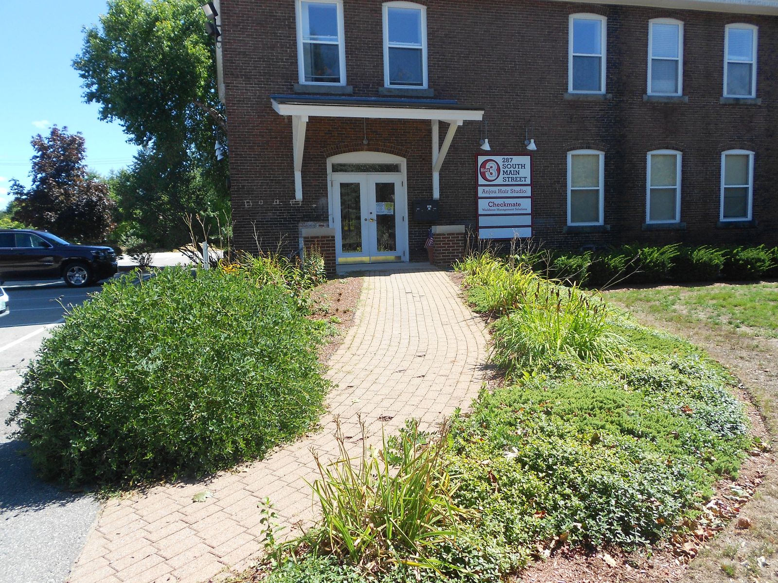 Photo 2 of 287 S Main St Unit Bldg