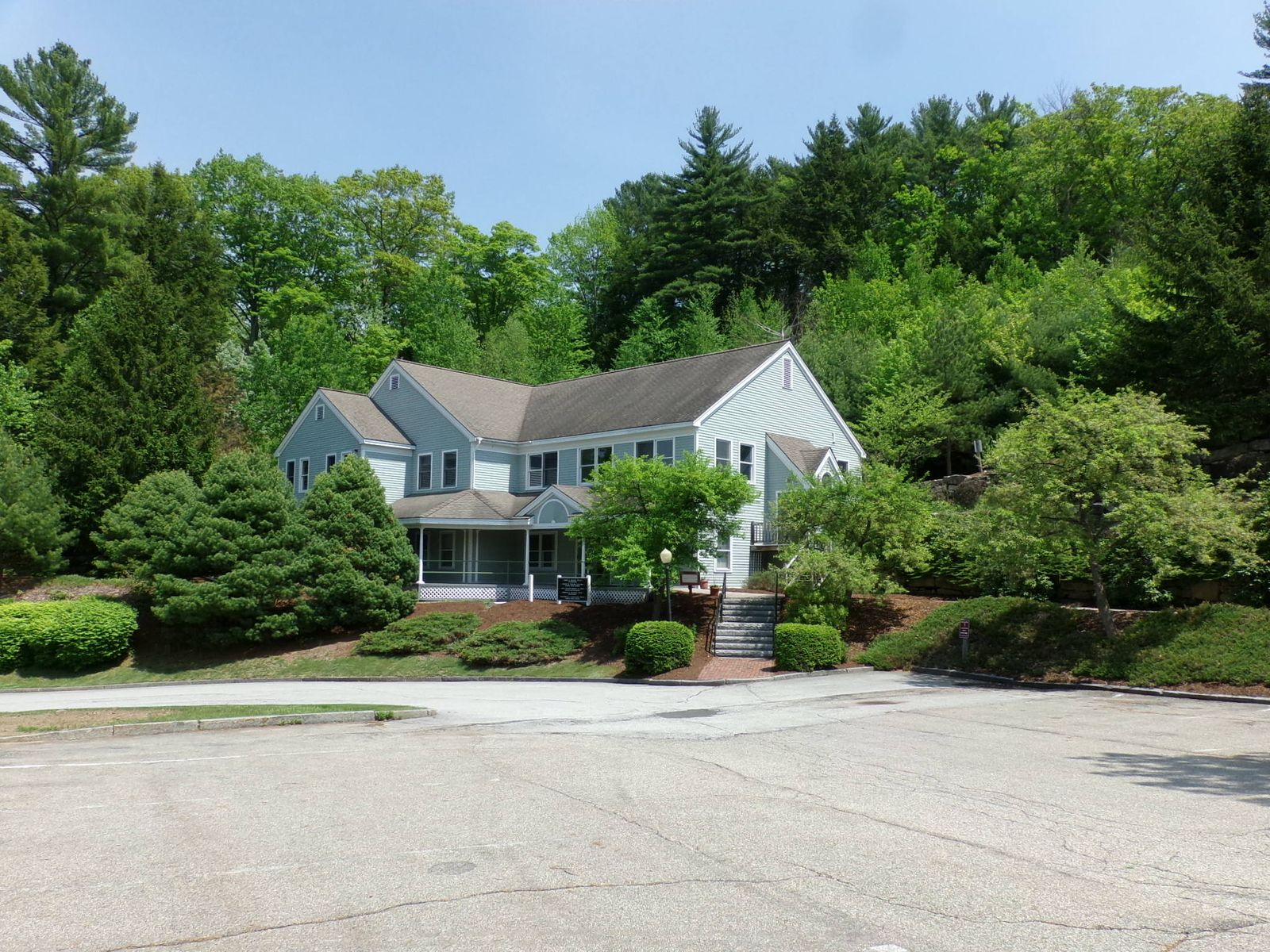 Photo 35 of 401 Gilford Ave, Unit: 122