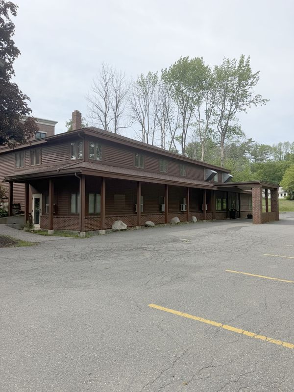 174 Kennedy Memorial Dr