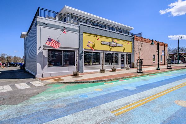 863 Main Street