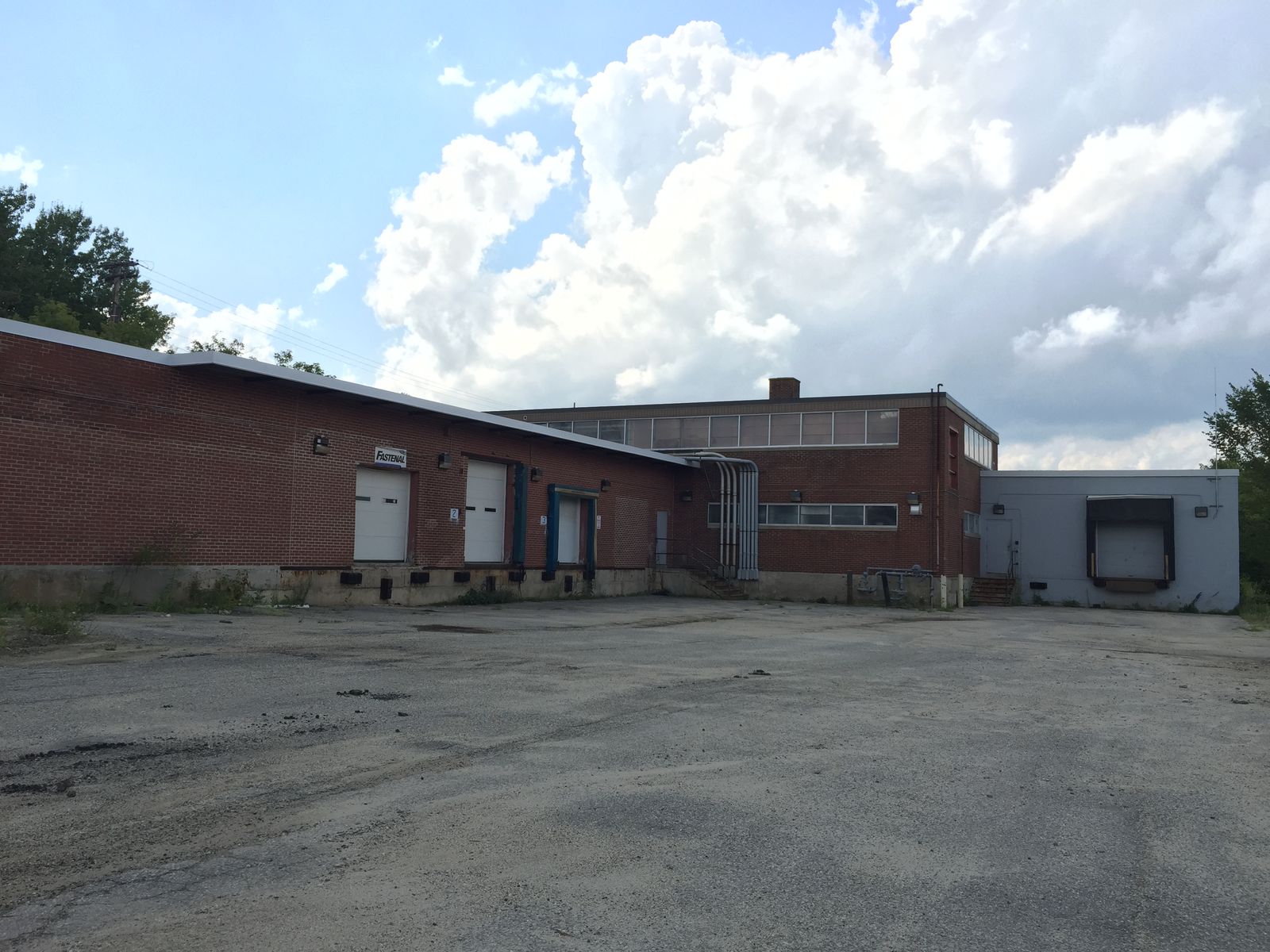 Photo 12 of 48 Commercial St