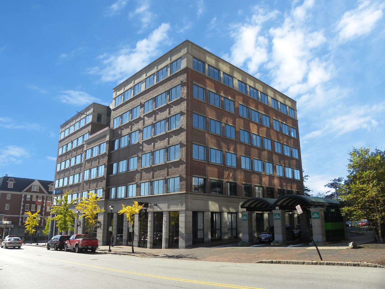 Photo 3 of 2 Portland Square
