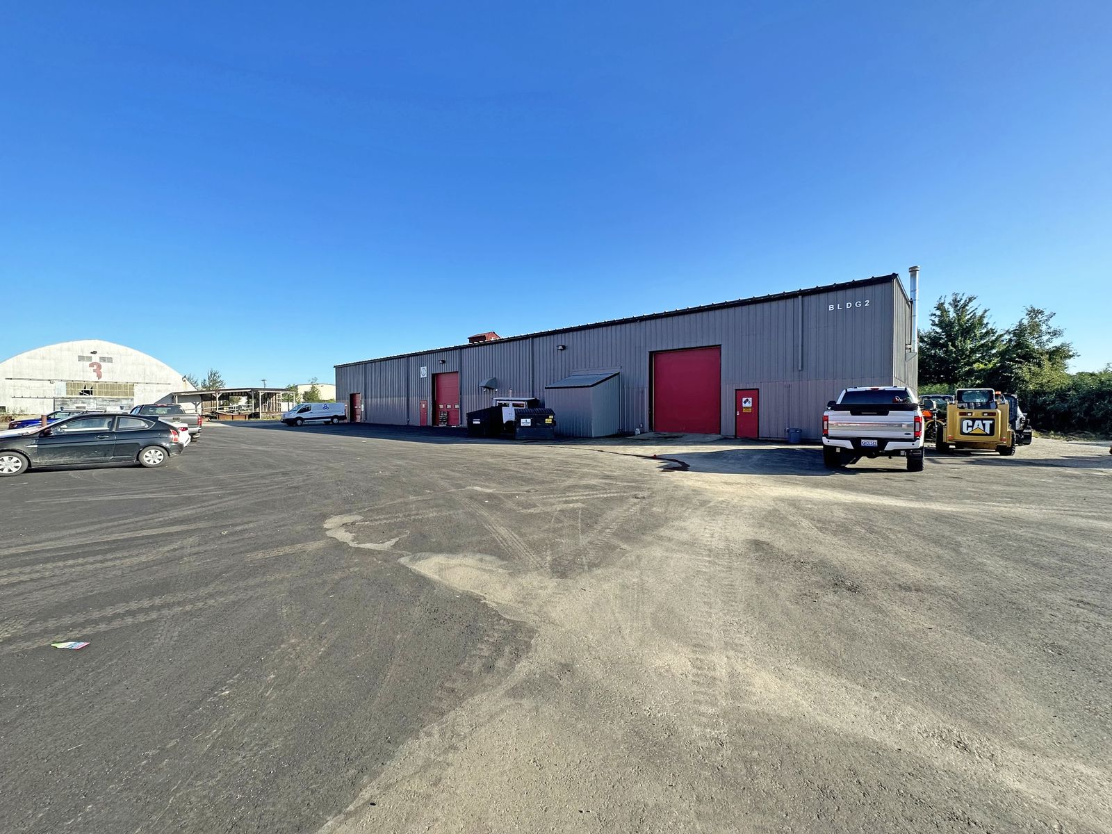 Photo 4 of 1 Runway Rd