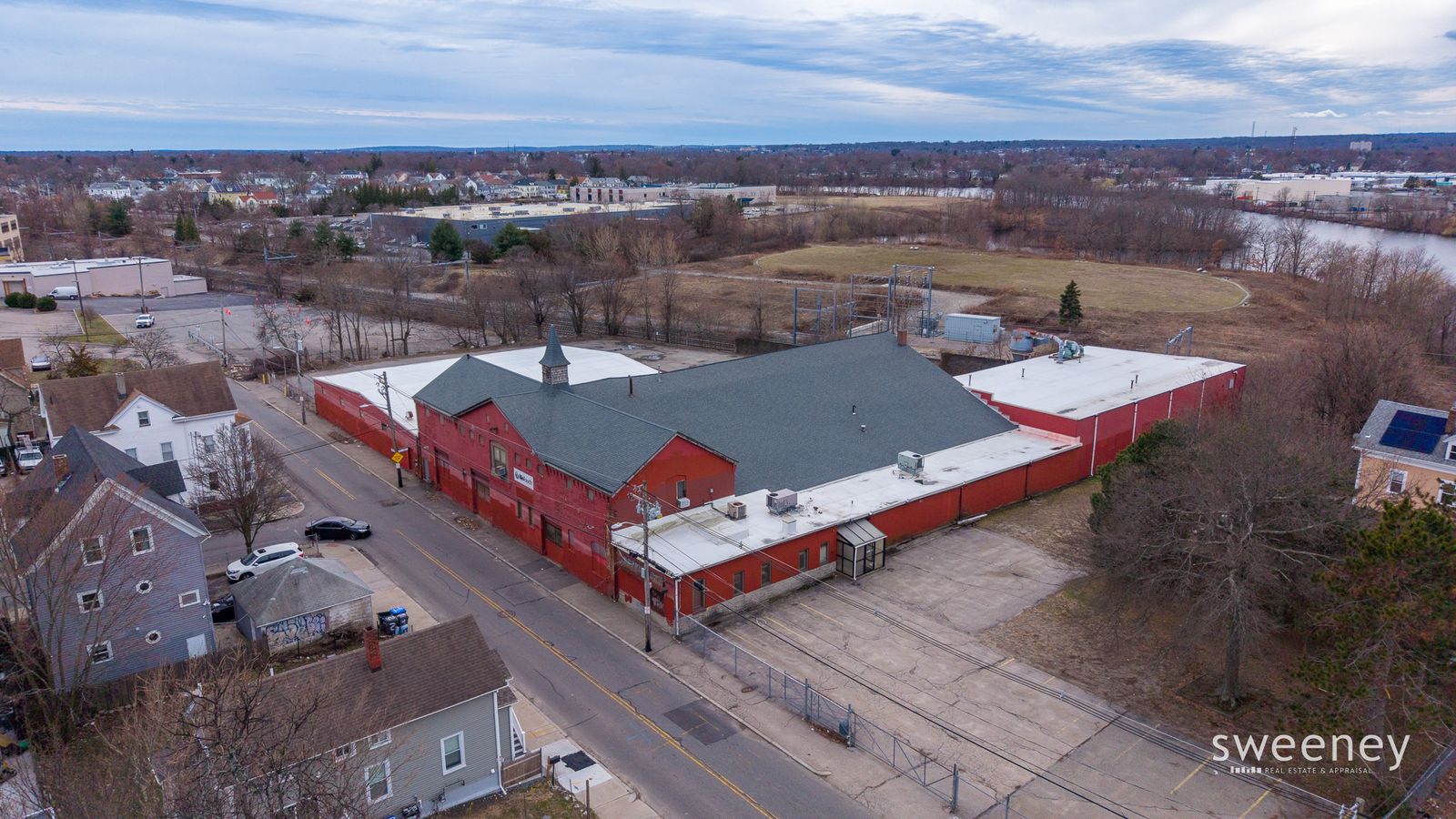 Photo 3 of 333 Bucklin St