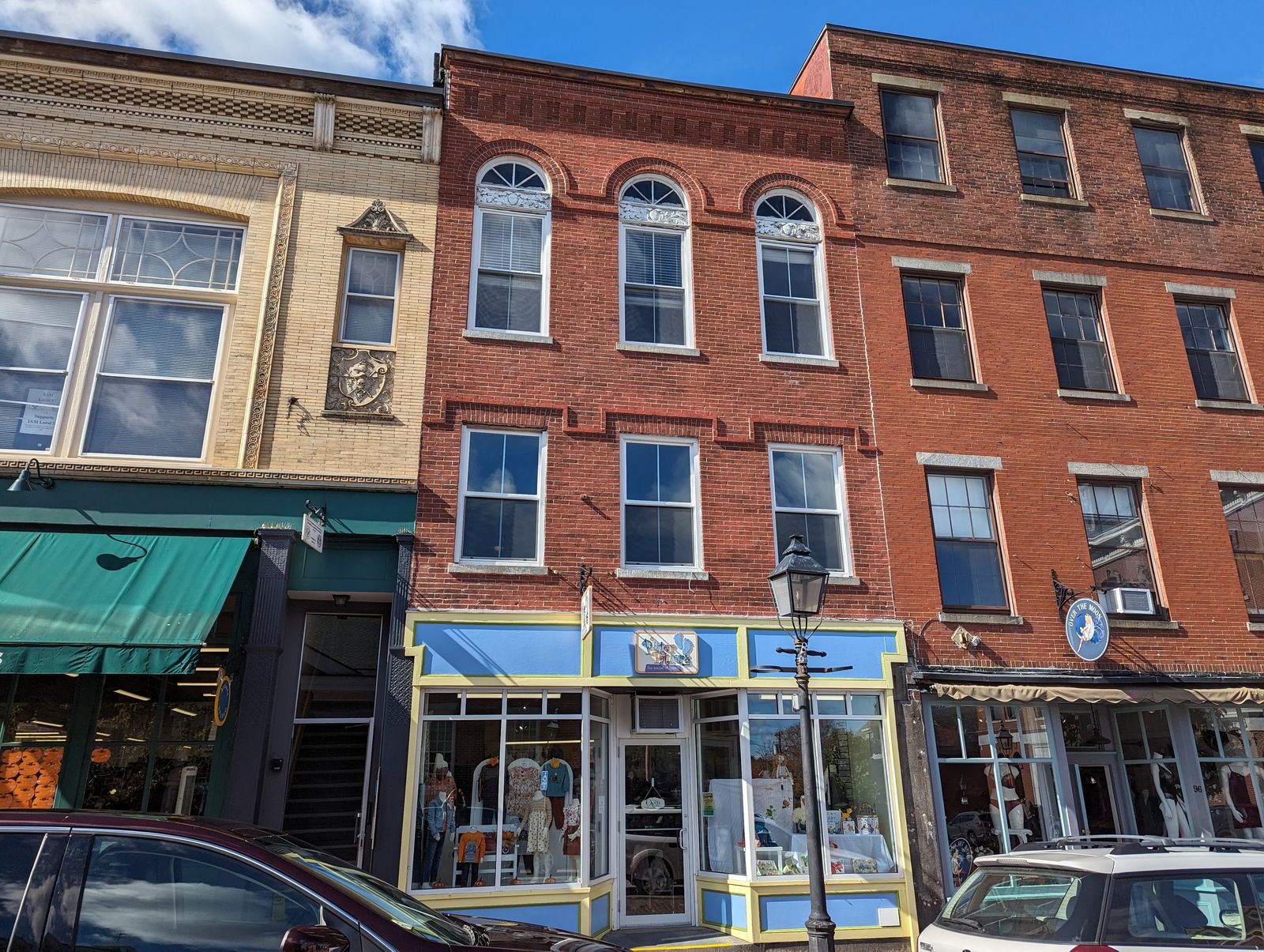 Photo 1 of 92 Front Street