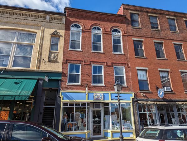 92 Front Street
