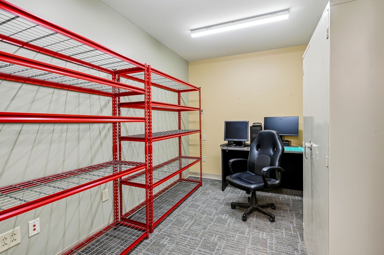 Photo 25 of 17 Levesque Dr Unit 4