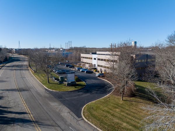 1300 Highland Corporate Dr