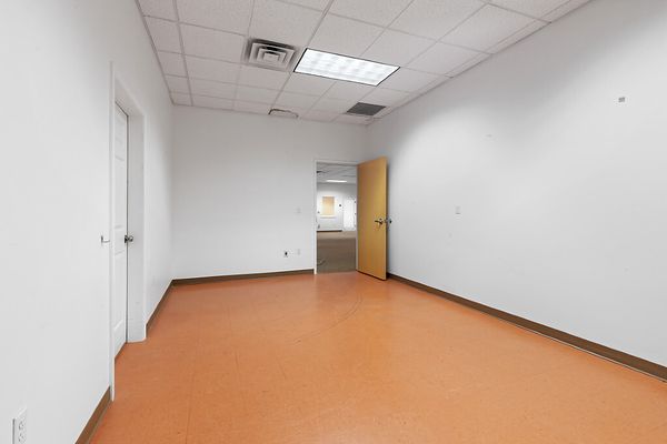 4 Industrial Pkwy