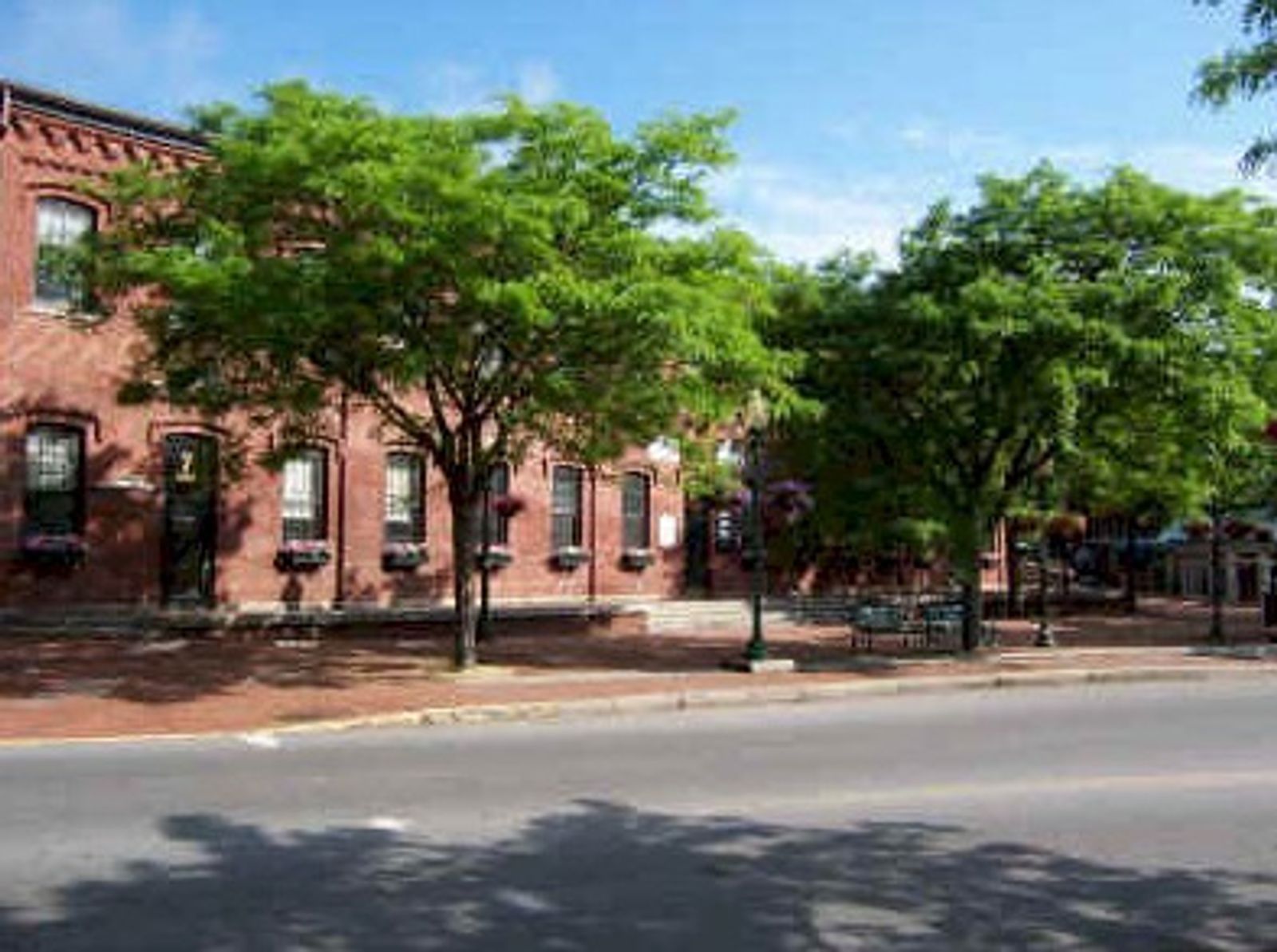 Photo 70 of 45 Main St