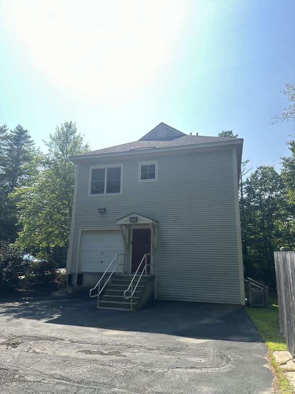16 Northbrook Dr