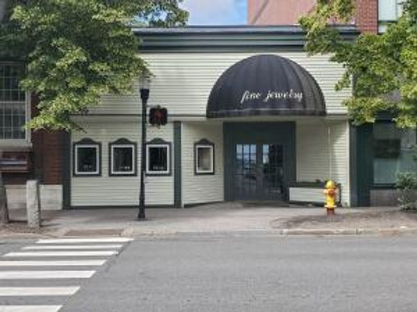 376 Main Street