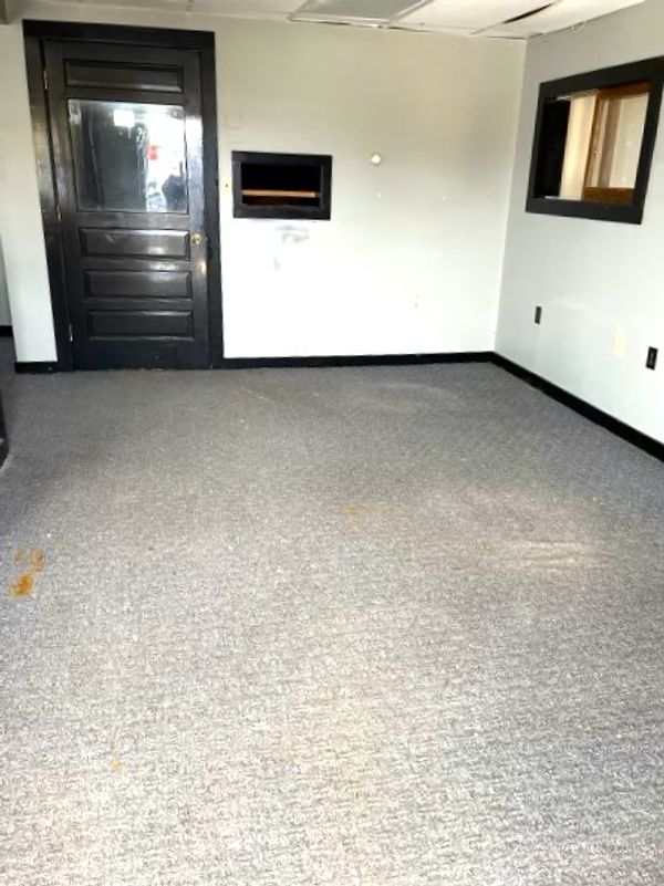 22 Huckins Rd
