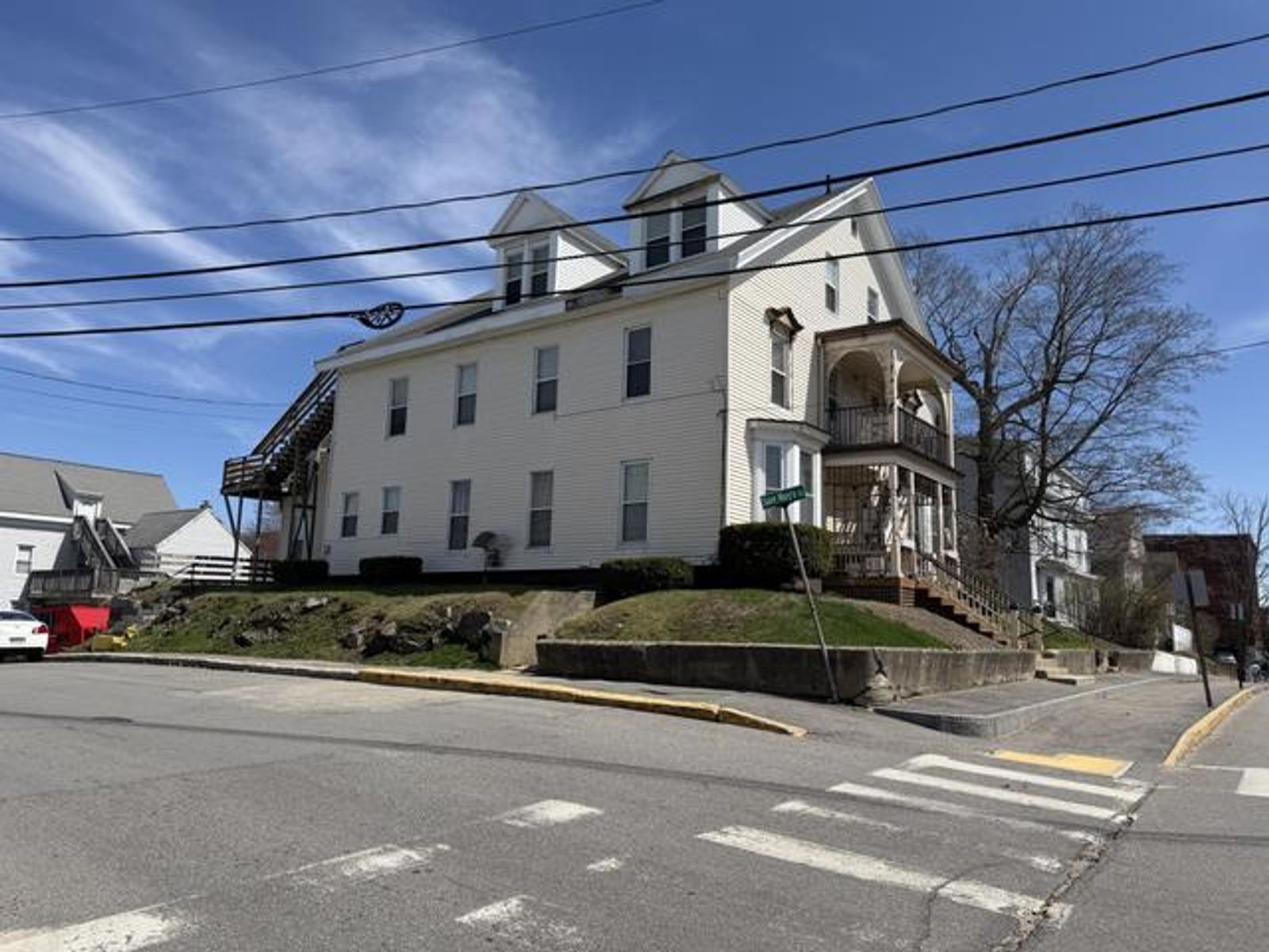 Photo 9 of 344 Main St