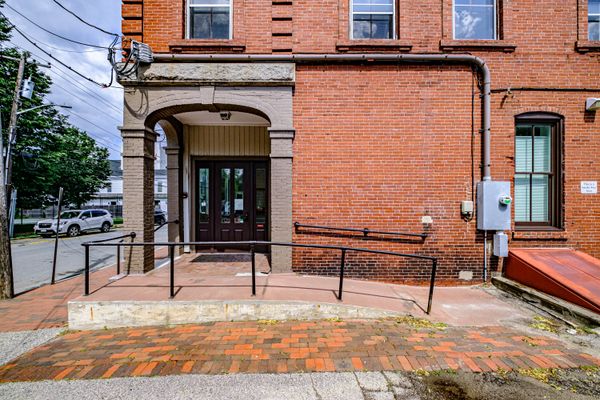 181 Brackett Street