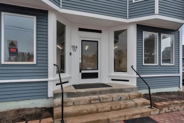 924 Main Street