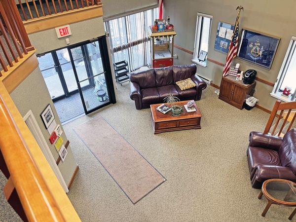 9 Thomas Dr