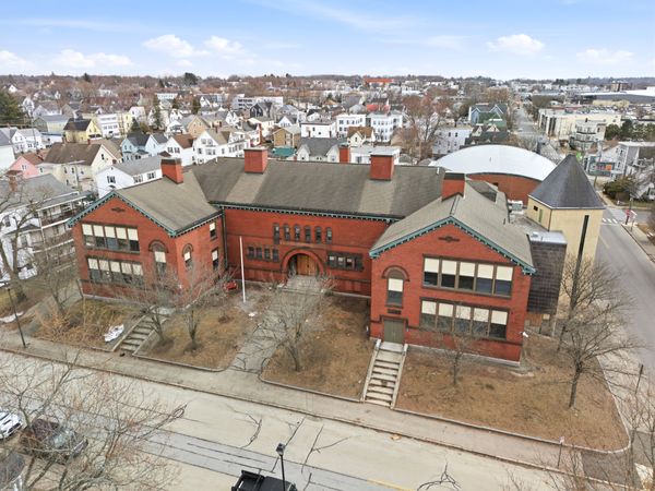 555 Cedar Street