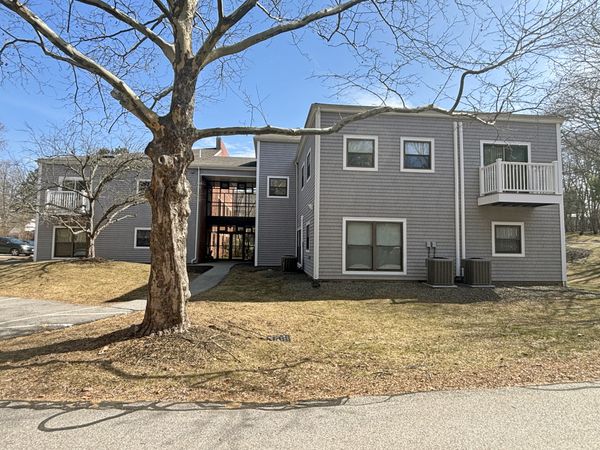 278 Lafayette Rd