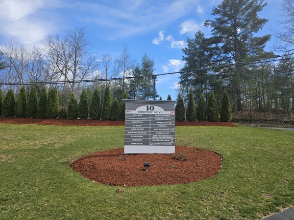 10 Chestnut Dr.