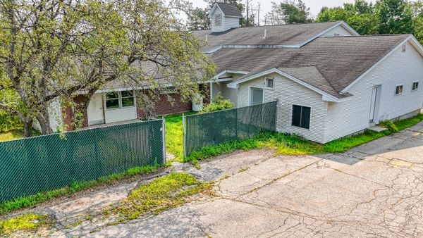 10 Pet Haven Ln