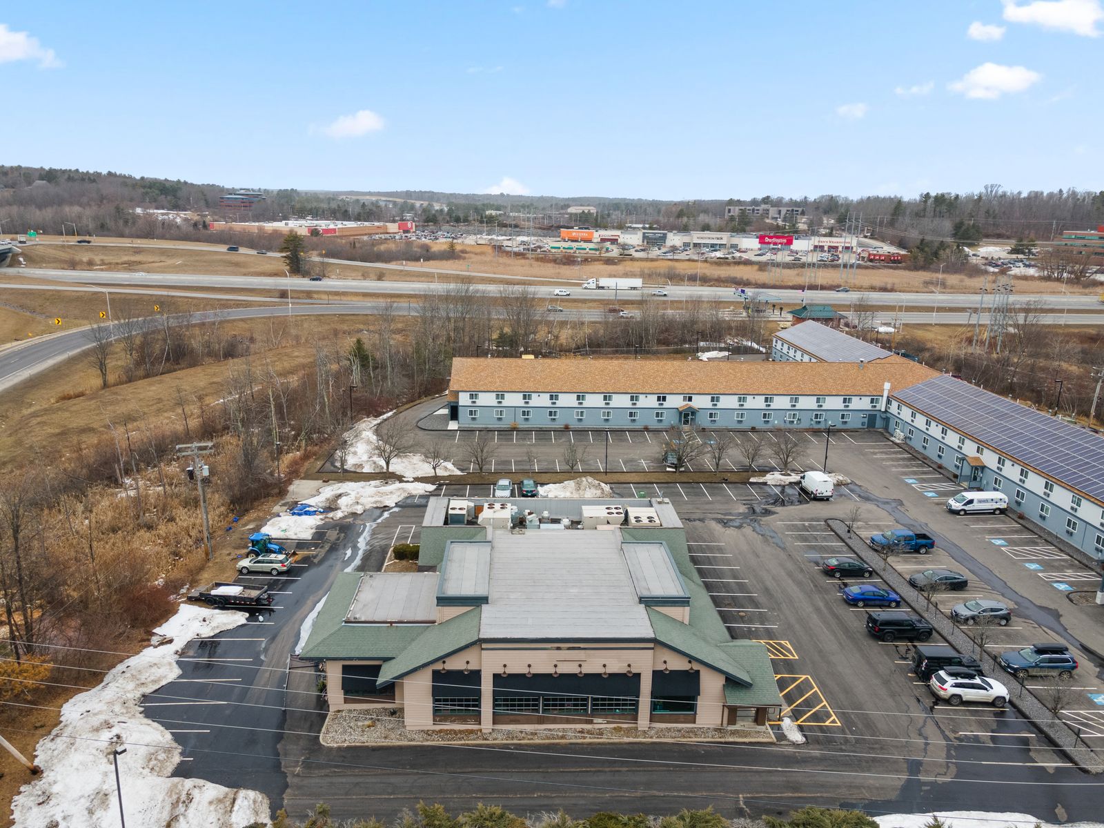 Photo 3 of 465 Maine Mall Rd