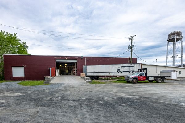 1139-1143 Clark Pond Rd