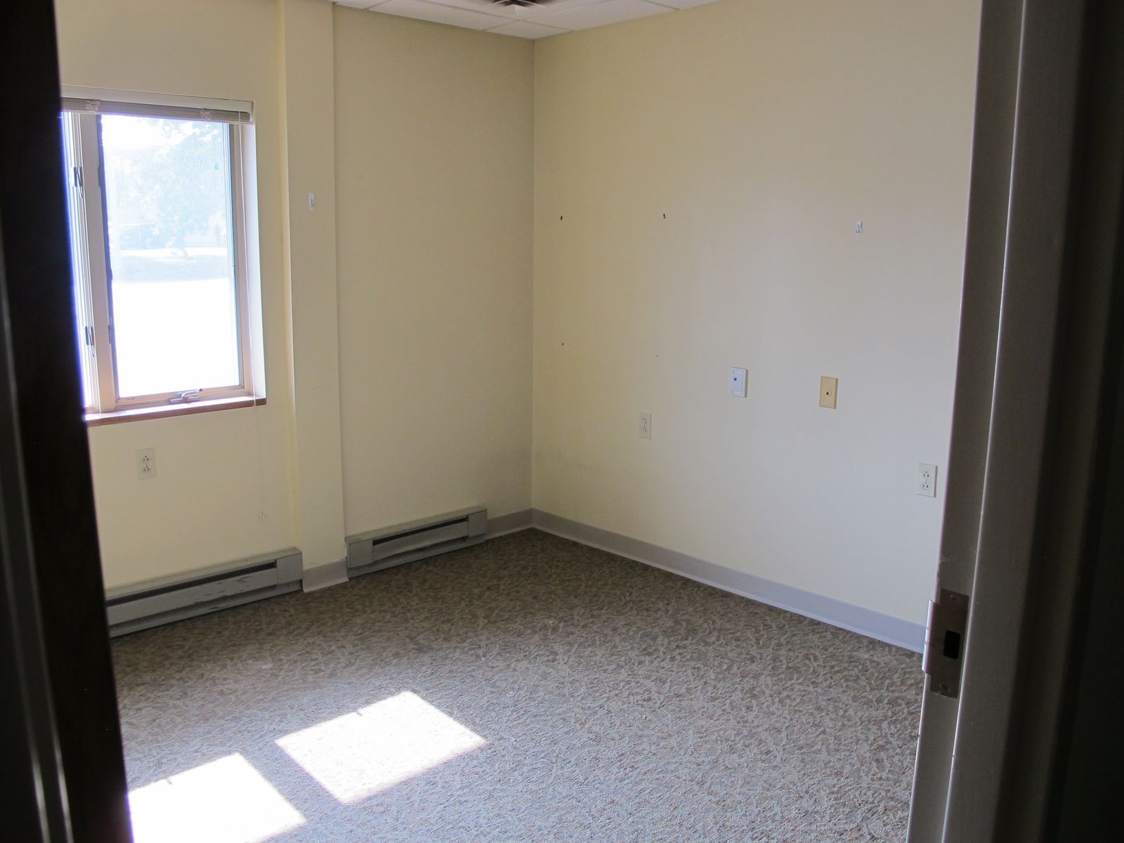 Photo 5 of 9 Pleasant St