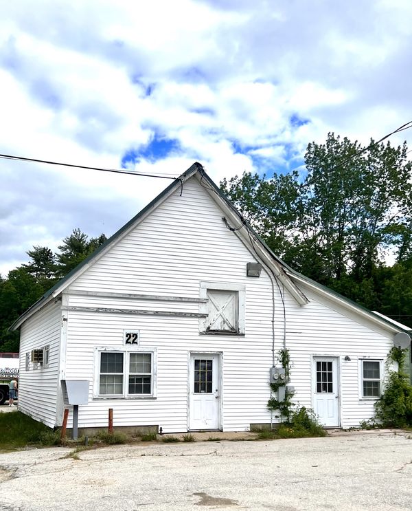 22 Huckins Rd
