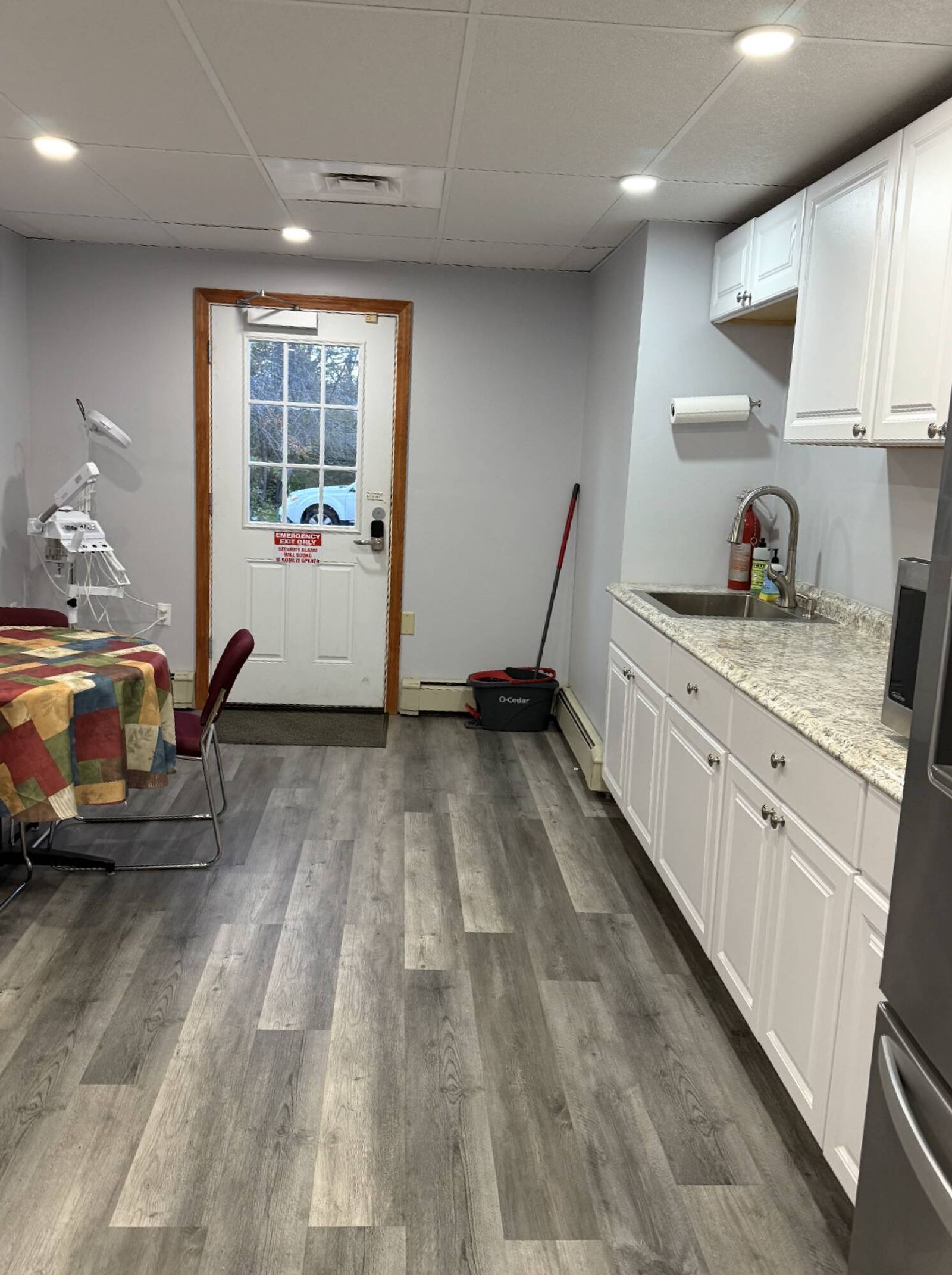 Photo 5 of 28 Meadow Rd